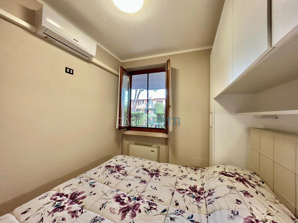 Perla Apartment - 3 Piscine E Un Bar - Desenzano Дезенцано-дель-Гарда Екстер'єр фото