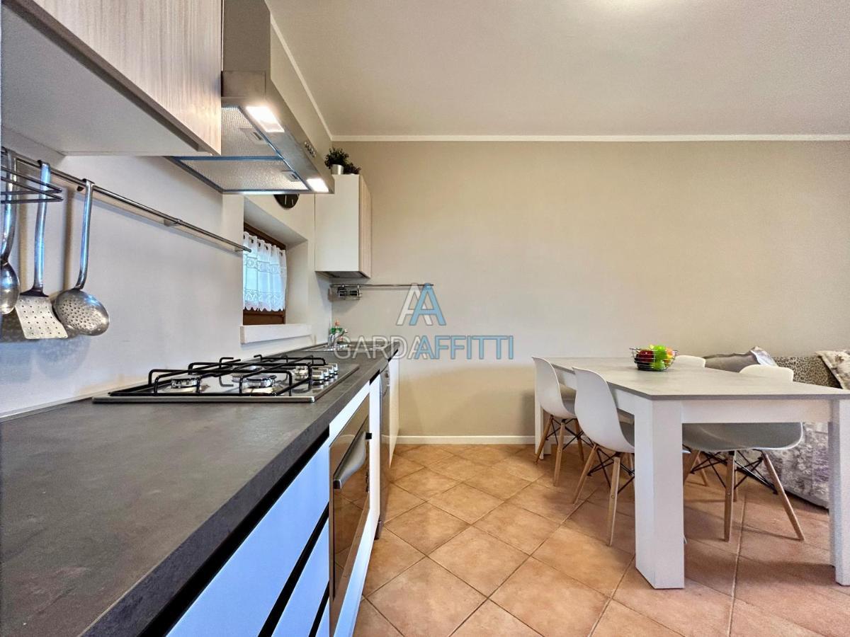Perla Apartment - 3 Piscine E Un Bar - Desenzano Дезенцано-дель-Гарда Екстер'єр фото